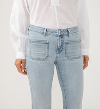 Load image into Gallery viewer, SUKI FLARE | INDIGO 31 INCH INSEAM