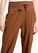 Load image into Gallery viewer, MOMENTUM PANTS