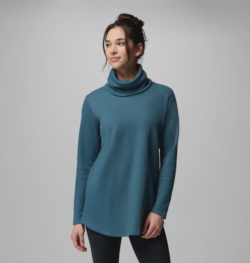 HOLLY HIDEAWAY PULLOVER  |  EVERBLUE