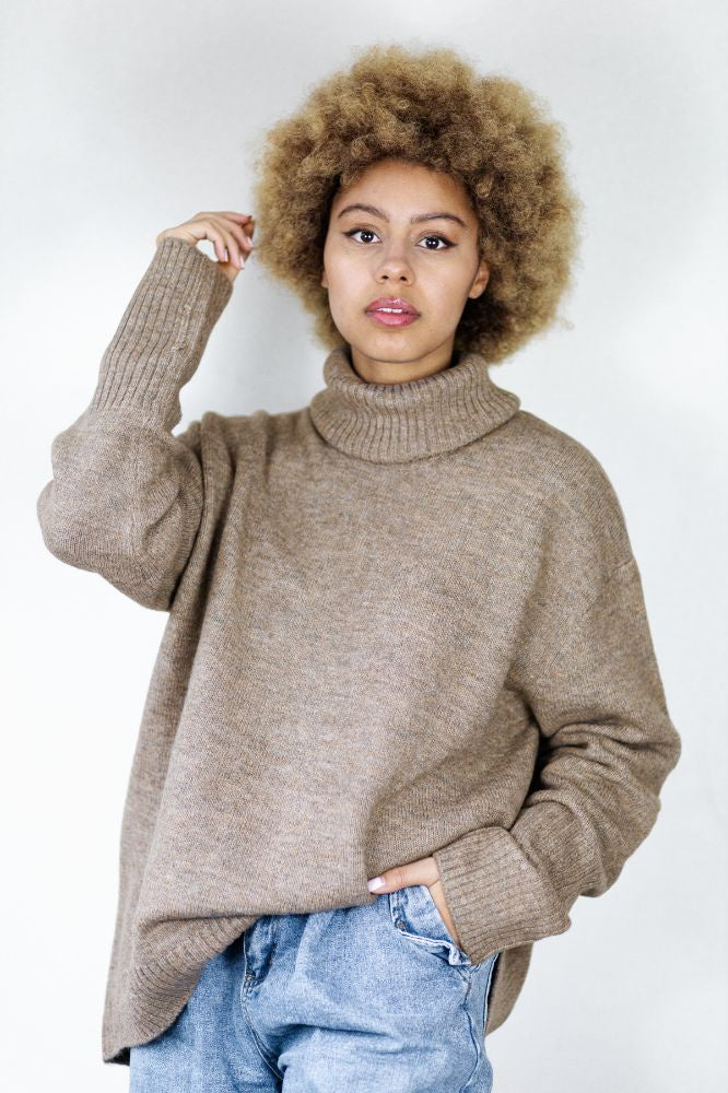 DOG WALKER SWEATER | HAZEL