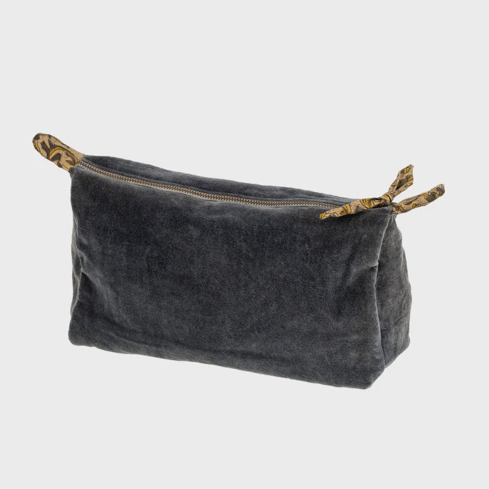 VELVET POUCH  |  BLUE