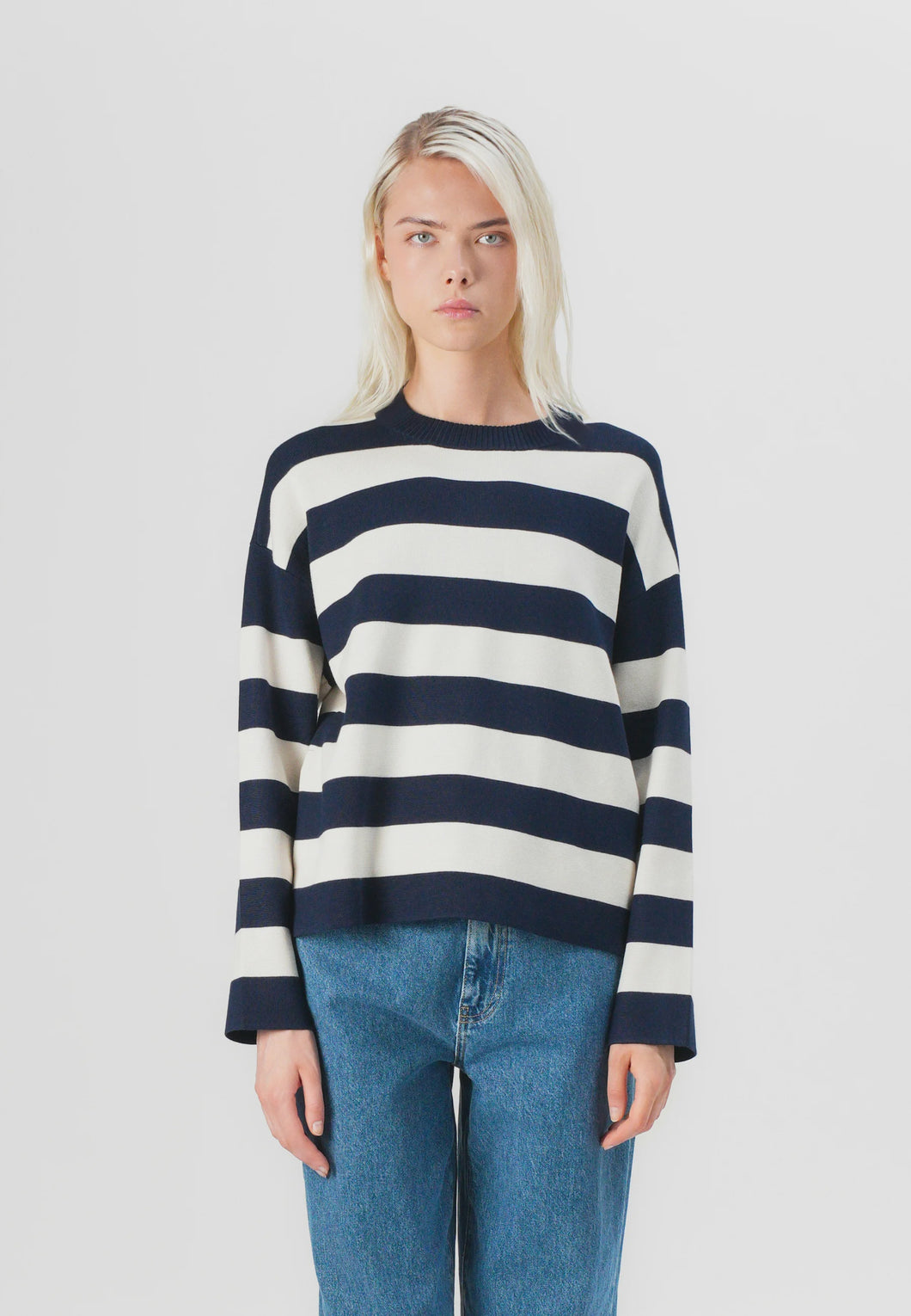 BOXY PULLOVER  |  NAVY STRIPE
