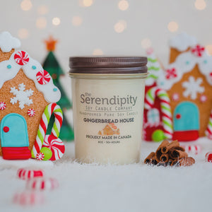 GINGERBREAD HOUSE CANDLE  |  8OZ