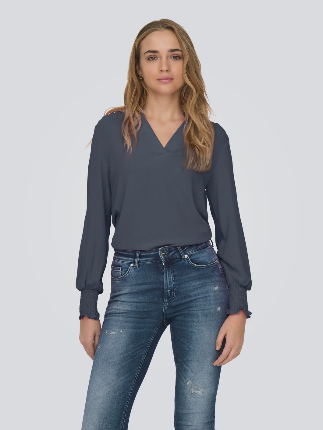 METTE V-NECK TOP  |  STORM