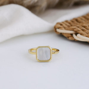 MILAN RING O/S  |  GOLD/PEARL