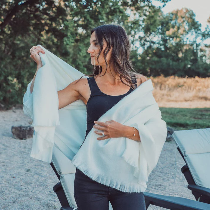 ALPACA THROW  |  COCONUT