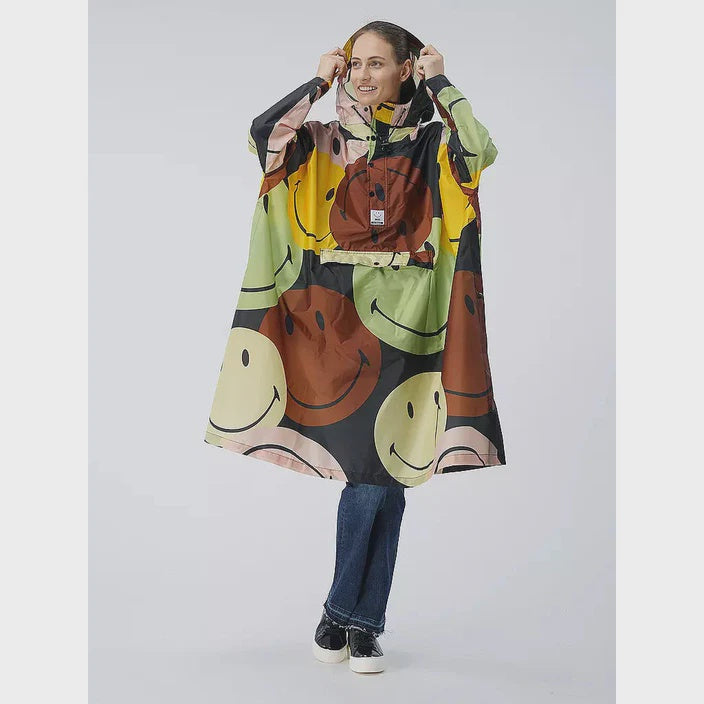 RETRO SMILEY PONCHO