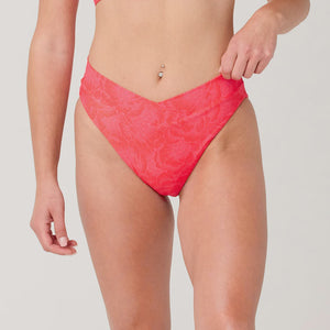 GIGI BOTTOM PEONIES FIERY RED