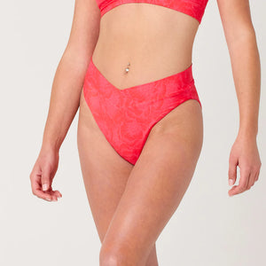 GIGI BOTTOM PEONIES FIERY RED