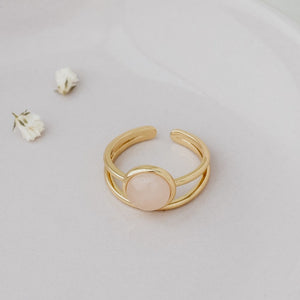 SOPHIA RING O/S  |  GOLD / ROSE QUARTZ