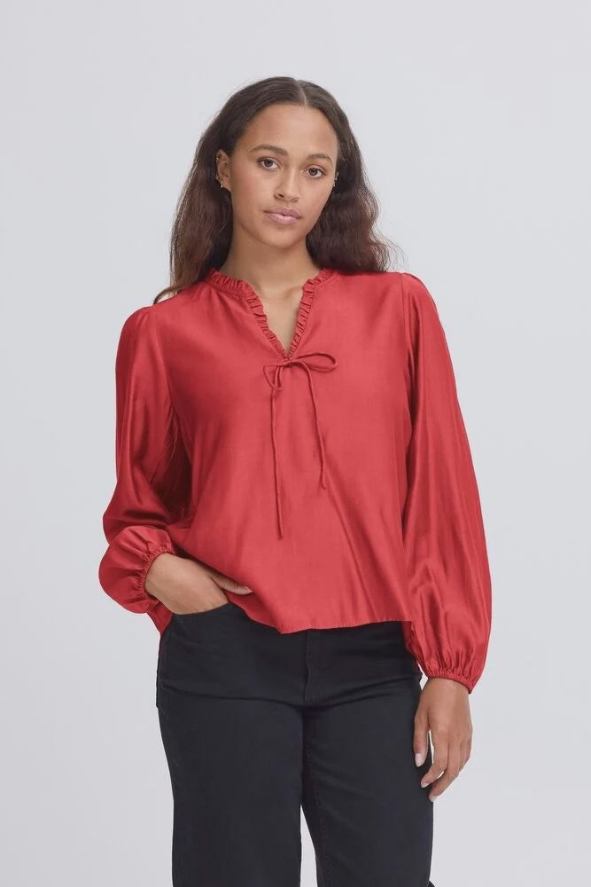 KARLANI BLOUSE  |  RED DAHLIA