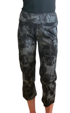 Load image into Gallery viewer, LYCRA TIE DYE PANT
