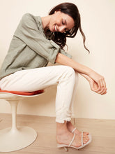 Load image into Gallery viewer, FRAYED HEM DENIM PANT
